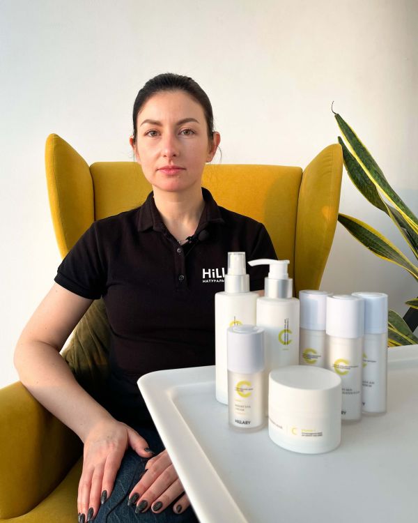 6 кроків інтенсивного догляду за обличчям з вітаміном С Hillary Vitamin C Intensive Care 6 Step