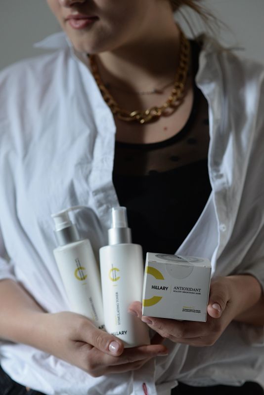 Інтенсивний догляд з вітаміном С Hillary Vitamin C Intencive Care