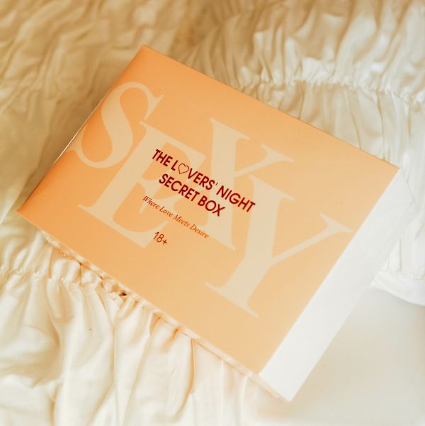 Набор для него и для нее Hillary Lover's Night Secret Box 18+