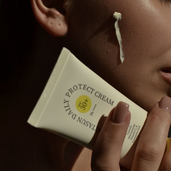Солнцезащитная минеральная пудра прозрачная с SPF 30+ Солнцезащитный крем для лица SPF 30+