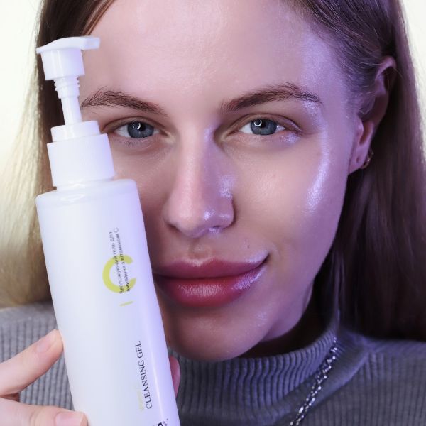 Солнцезащитный BB-крем для лица SPF30+ Nude + Увлажняющий гель для умывания с витамином С